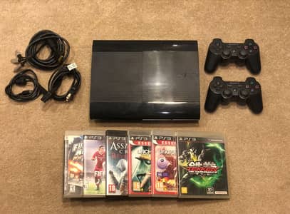 PS3 Super Slim 500GB + 2 Original Controllers + 6 Games