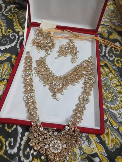 Shadi k liye heavy Bridal Jewelry Set - Brand New"5000