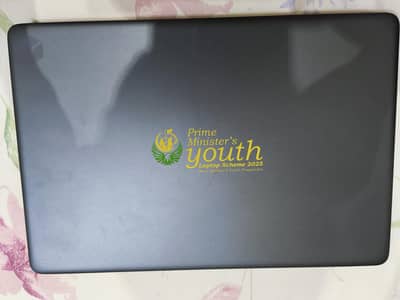 PM LAPTOP 2025