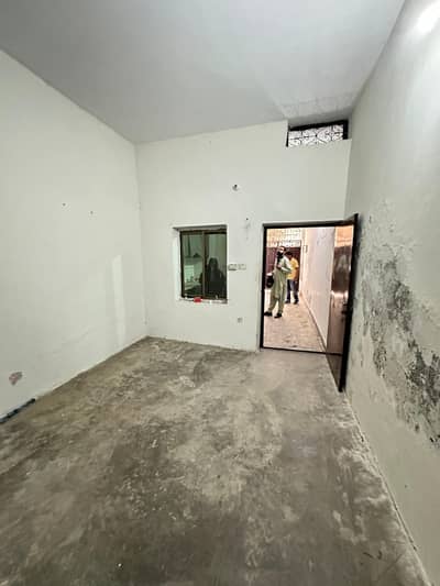 02 Marla Double Storey Full House Available For Rent (Madina Colony)