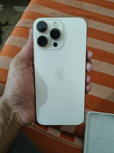 Apple iPhone 16 Pro Max