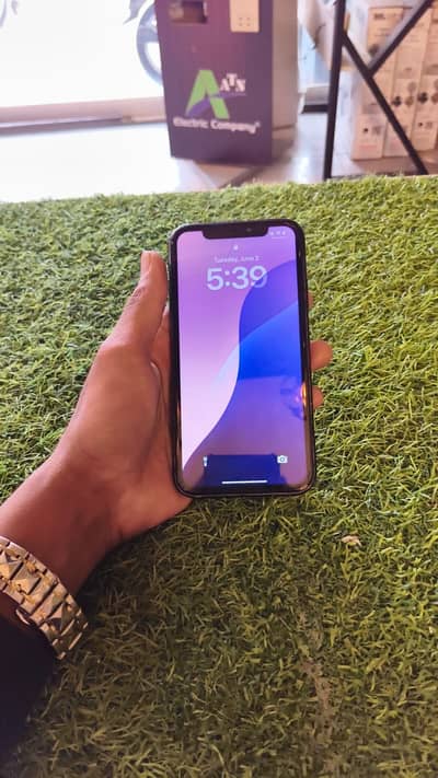 Apple iPhone XR