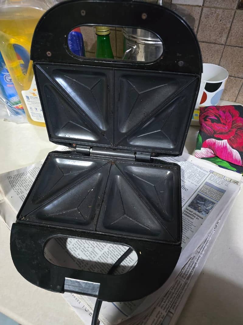 sandwich maker 0