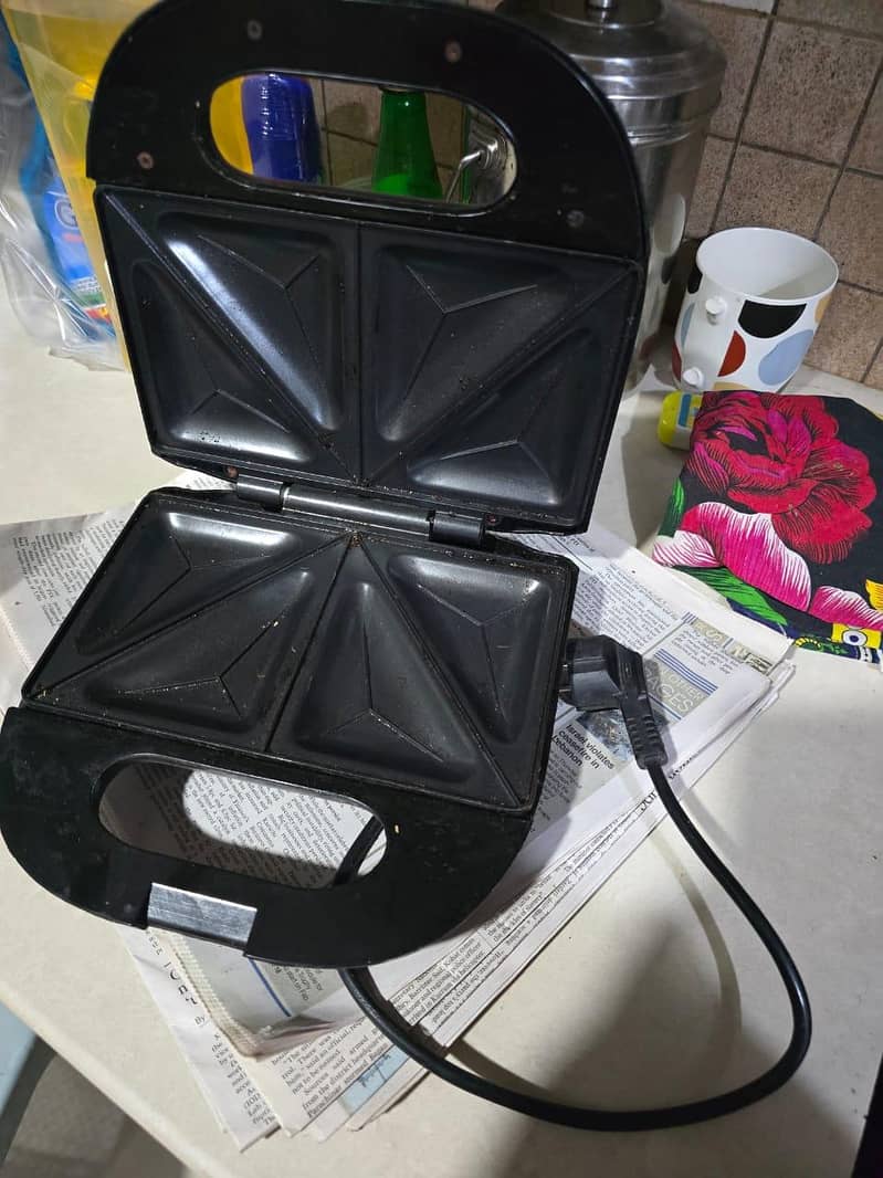 sandwich maker 1