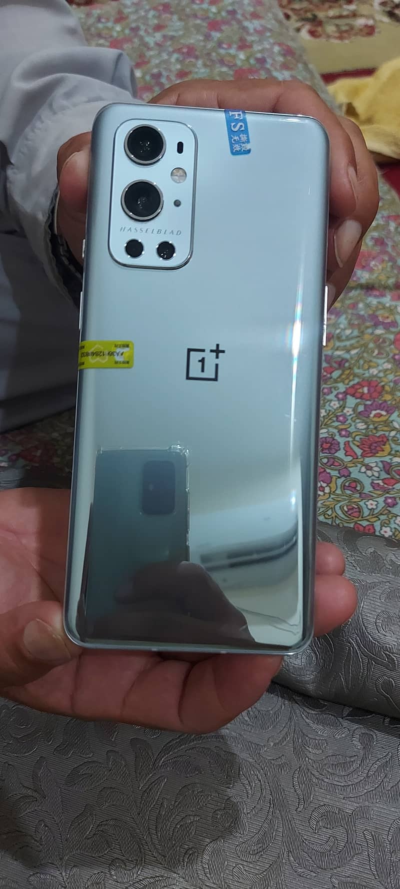 One Plus 9 Pro 6