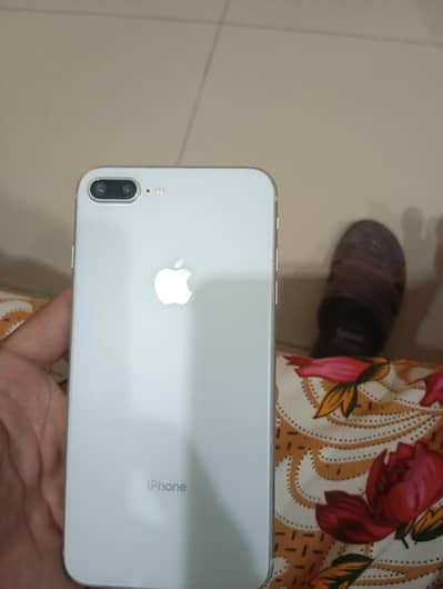 Apple iPhone 8 Plus