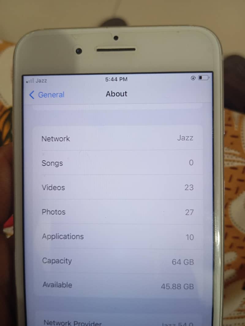 Apple iPhone 8 Plus 4