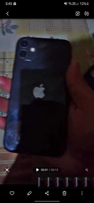 Apple iPhone 11