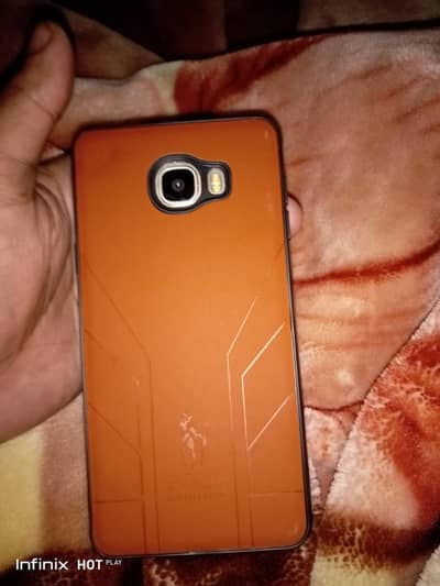 Samsung C7