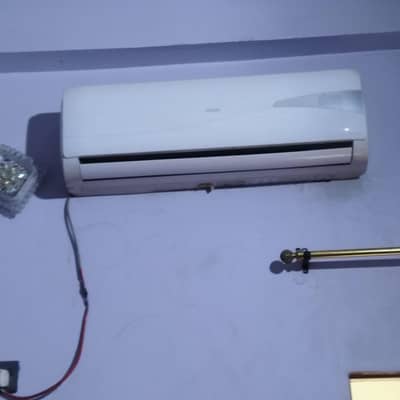 Haire 1.5 ton, non inverter sada Ac, 2 Ac hain