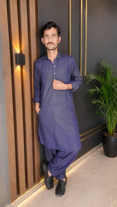 Need job as house boy+Driver please help