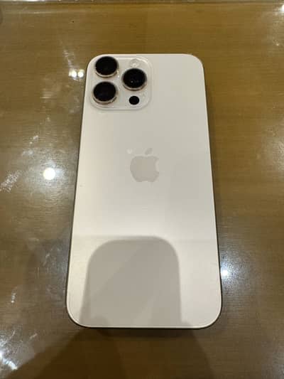 Apple iPhone 16 Pro Max