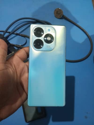 itel s23+ Box chrger available