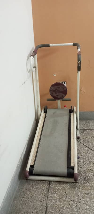 Manual treadmill