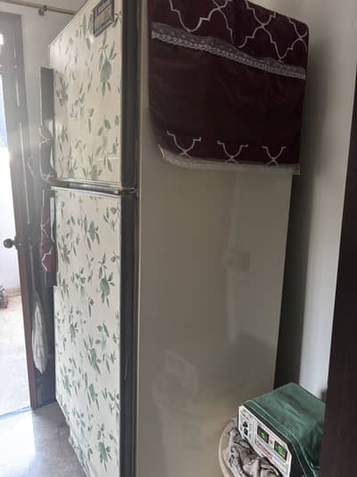 National No Frost "BIG" refrigerator