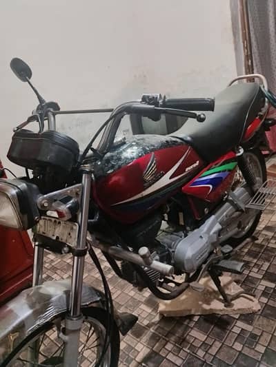 Honda prider 2009 Model all ok ha koi fault nhi ha Documents all clear