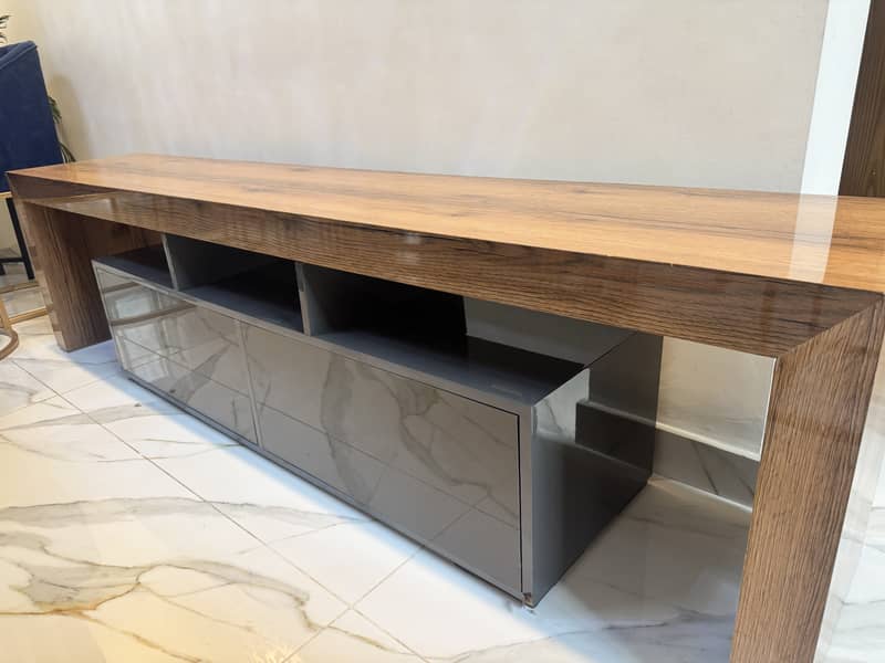 Custom made console 0