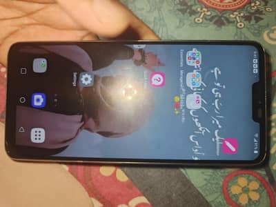 LG g7thinq 4gb 64gb back glass crack side key button nahi Kam kar raha