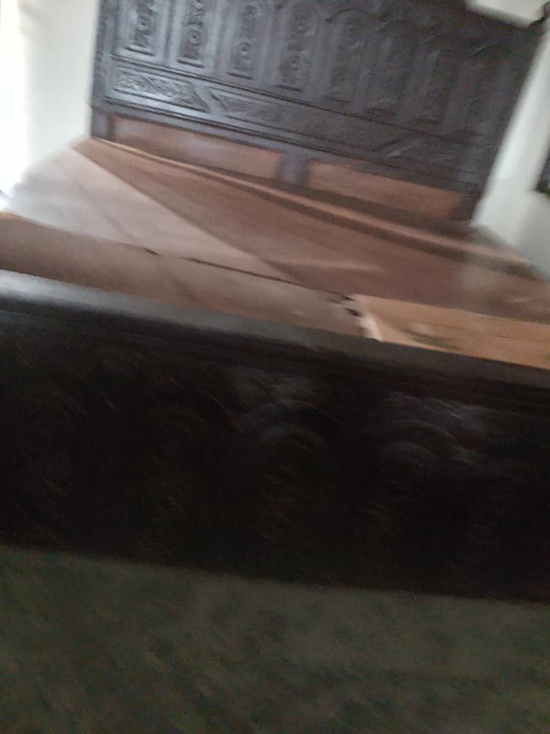 king size bed 1