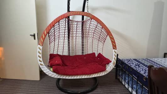 Beautiful Nest Swing