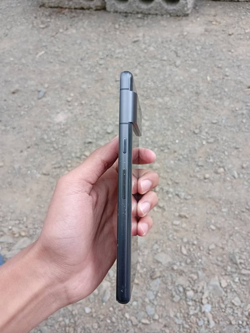Google Pixel 7 5