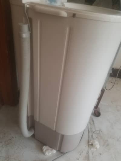 dawlance washing machine and haier spinner