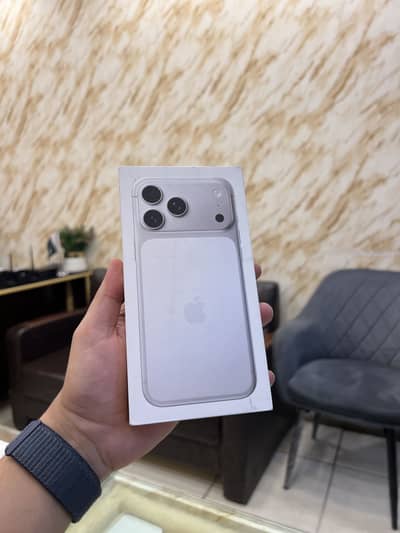 iPhone 17 Pro Max 256GB Box Pack