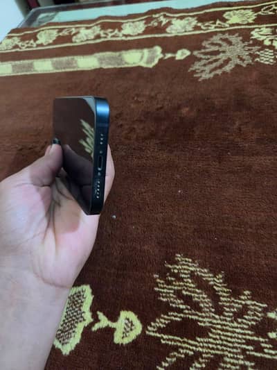 Apple iPhone 14