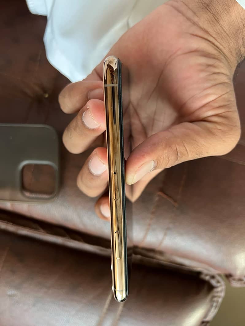 iphone 11 pro 12