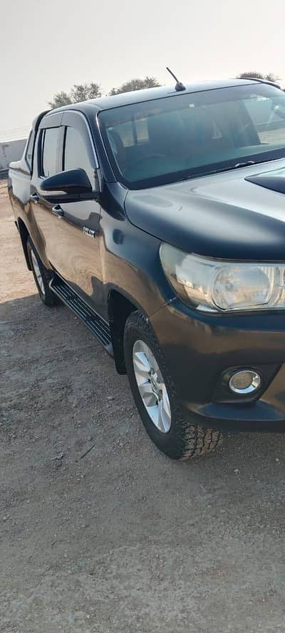 Toyota Hilux Revo Manual 2017 Model