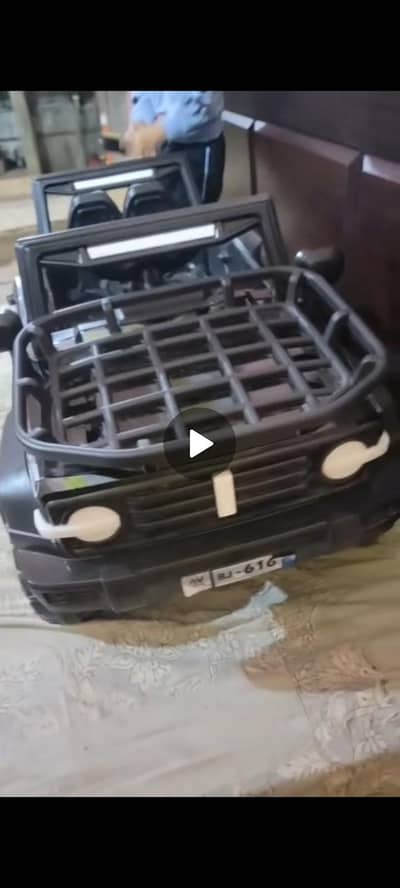 kidz car for sale new conditon