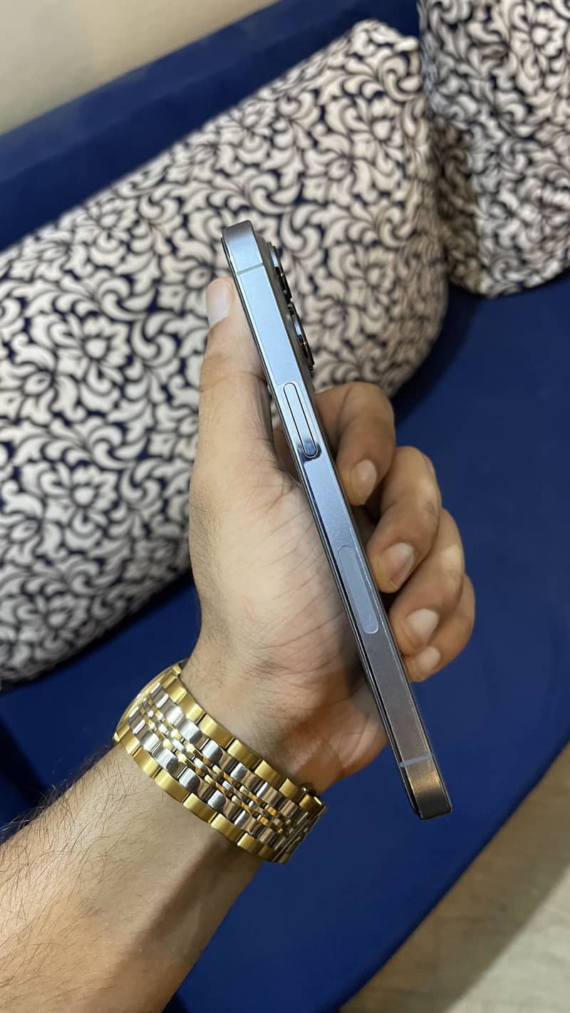 Apple iPhone 13 Pro 3