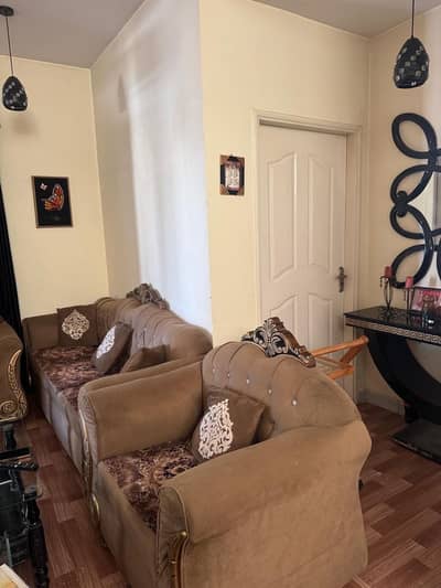 Premium Luxury ⁠6 seater, Sofa Set – Excellent Condition