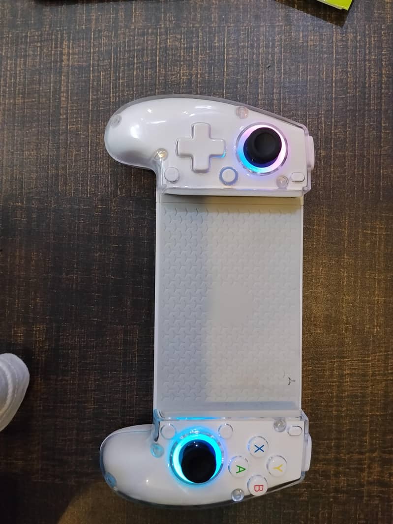 Bluetooth Wireless Controller for phone 1