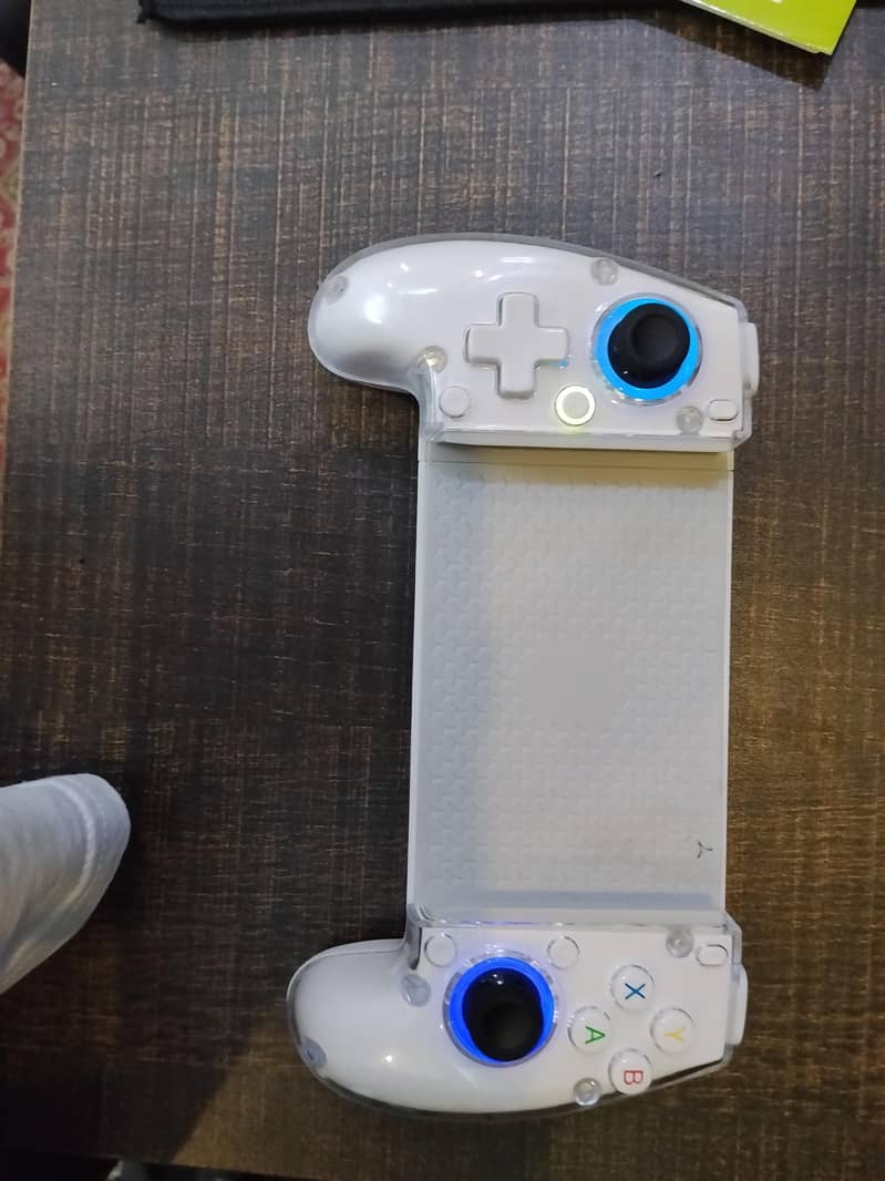 Bluetooth Wireless Controller for phone 4
