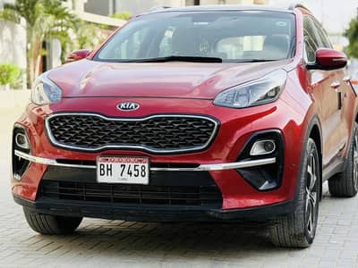 Kia sportage 2020 fwd excellent condition Kia maintain car