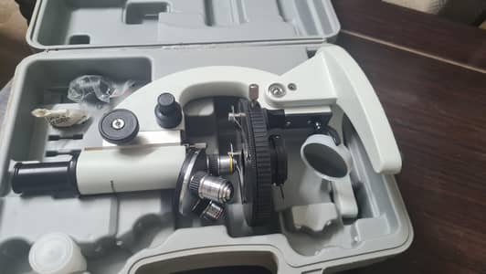 Student Biological Microscope (Brand New Condition) with Hard Case