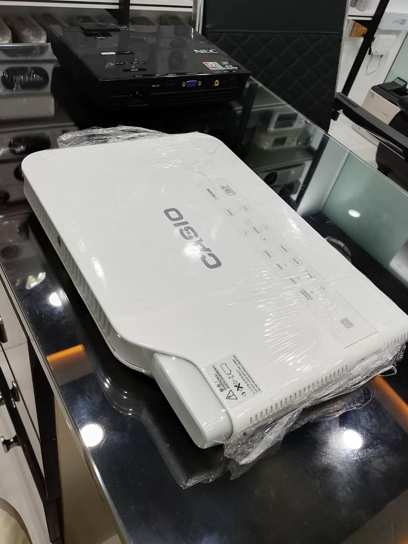 Multimedia Projectors 3