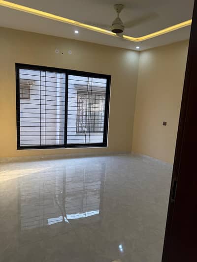 5 Marla Beautiful House in Jinnah block Bahria Town Lahore