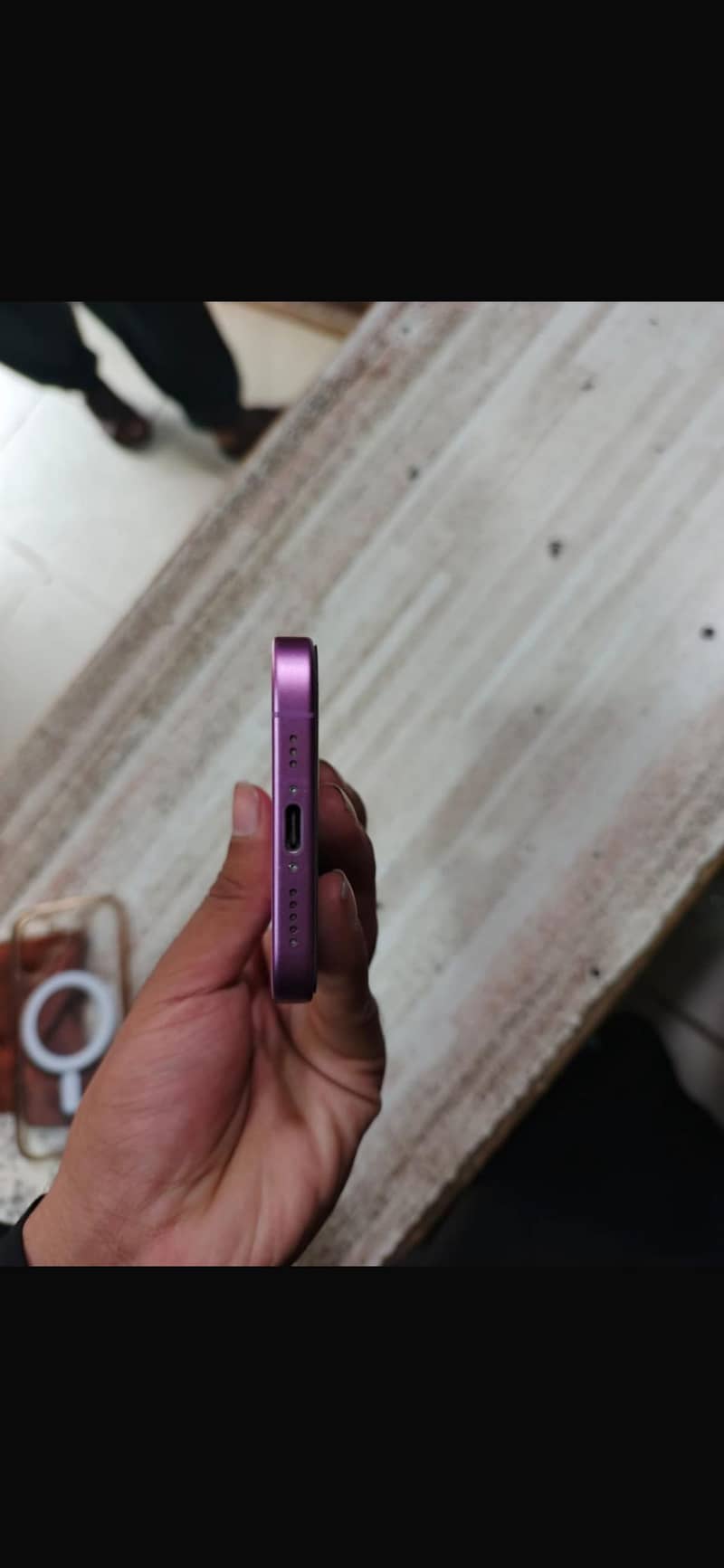 Apple iPhone 16 2