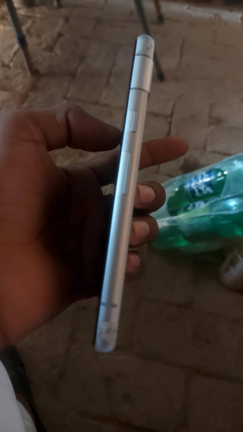 Google Pixel 7a 9