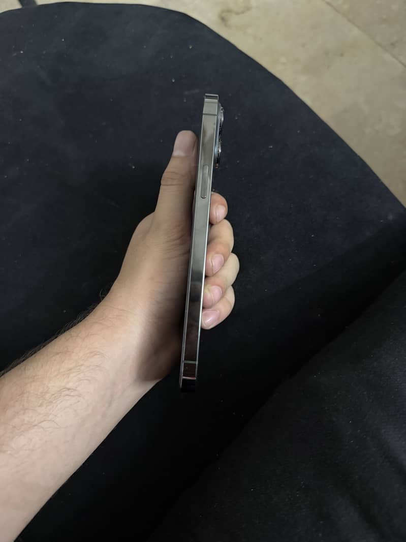 Iphone 13 pro max 5
