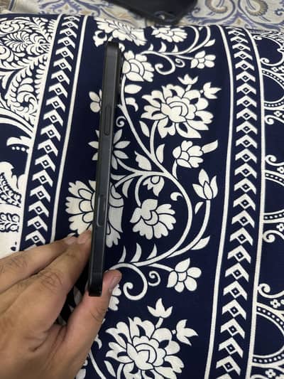 Apple iPhone 16 Plus