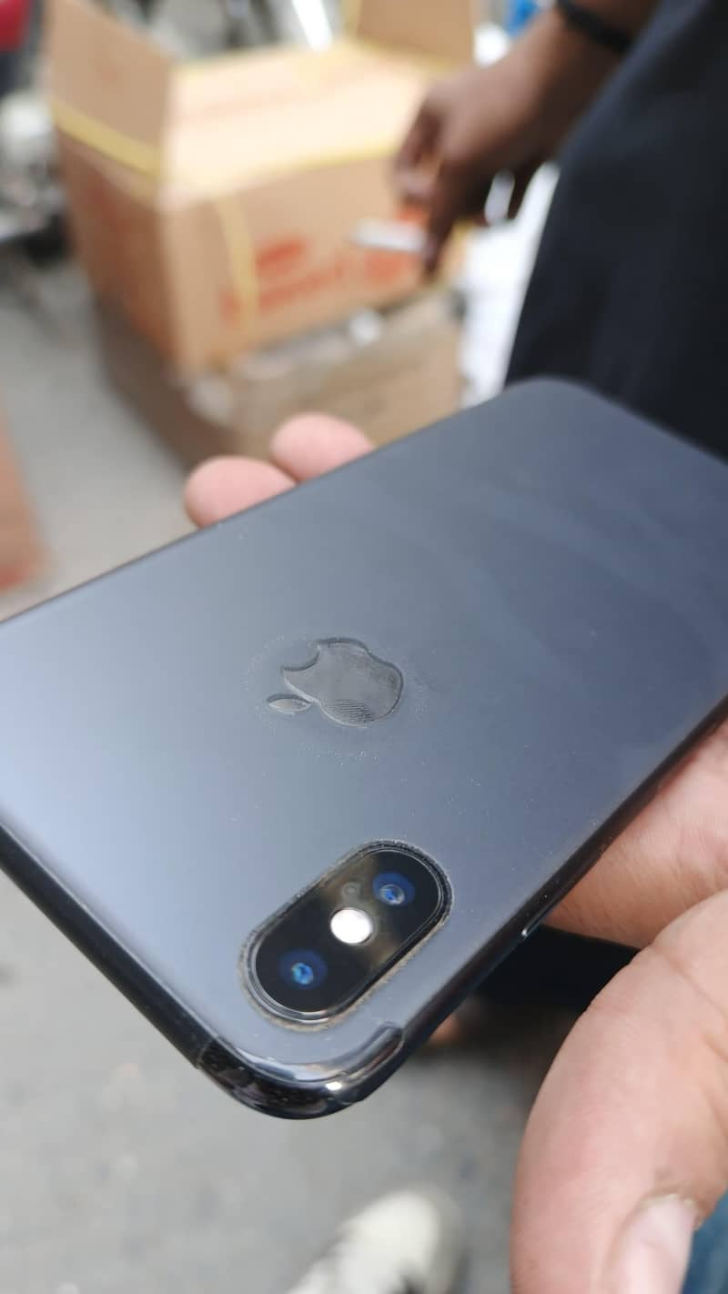 Apple iPhone X 1