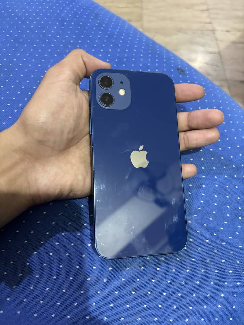 iPhone 12 0