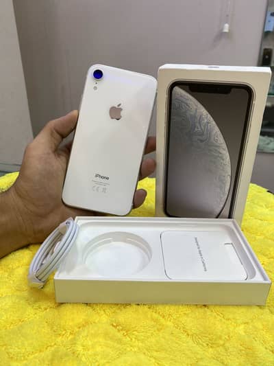 Apple iPhone XR