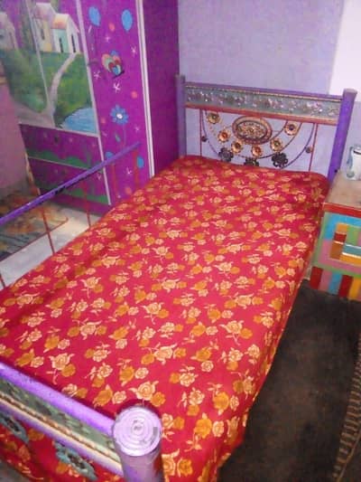 iron beds used but ok condition