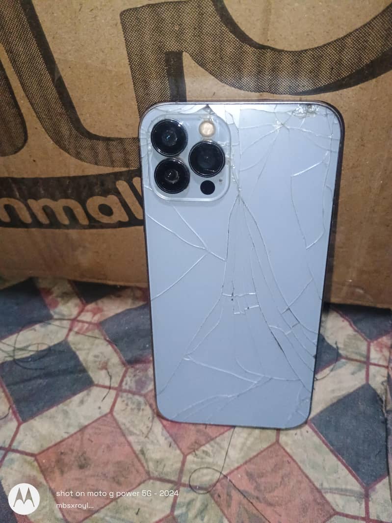 Apple iPhone X 4