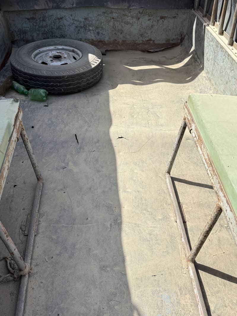 loading truck 9