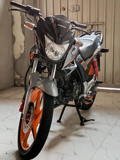 Honda CB 150 F